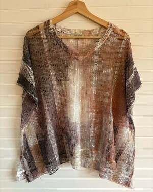 Made in USA Jess & Jane Open Knit V-Neck Poncho Top Med